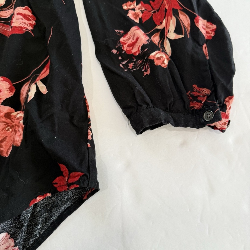 Torrid Black Floral Challis Ruffle Trim Pullover Top Size 3X - Picture 8 of 12